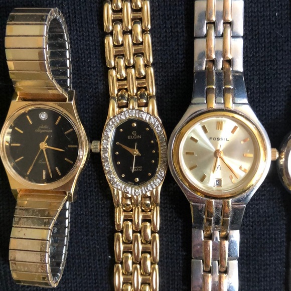 A bunch of watches.  NOT FOR SALE. DUPLICATE LIST - Picture 3 of 5